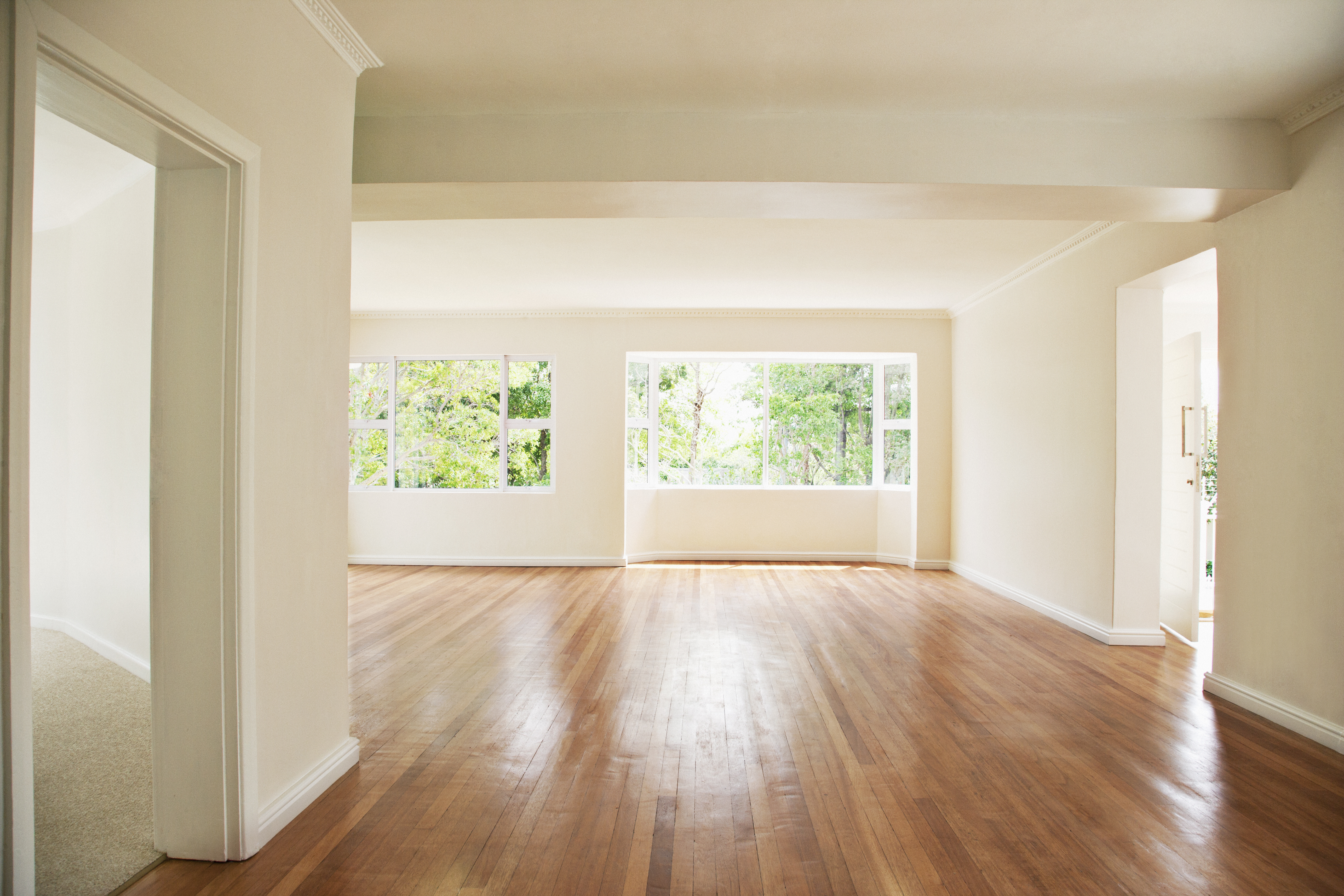 The Advantages of Engineered Wood over Solid Hardwood