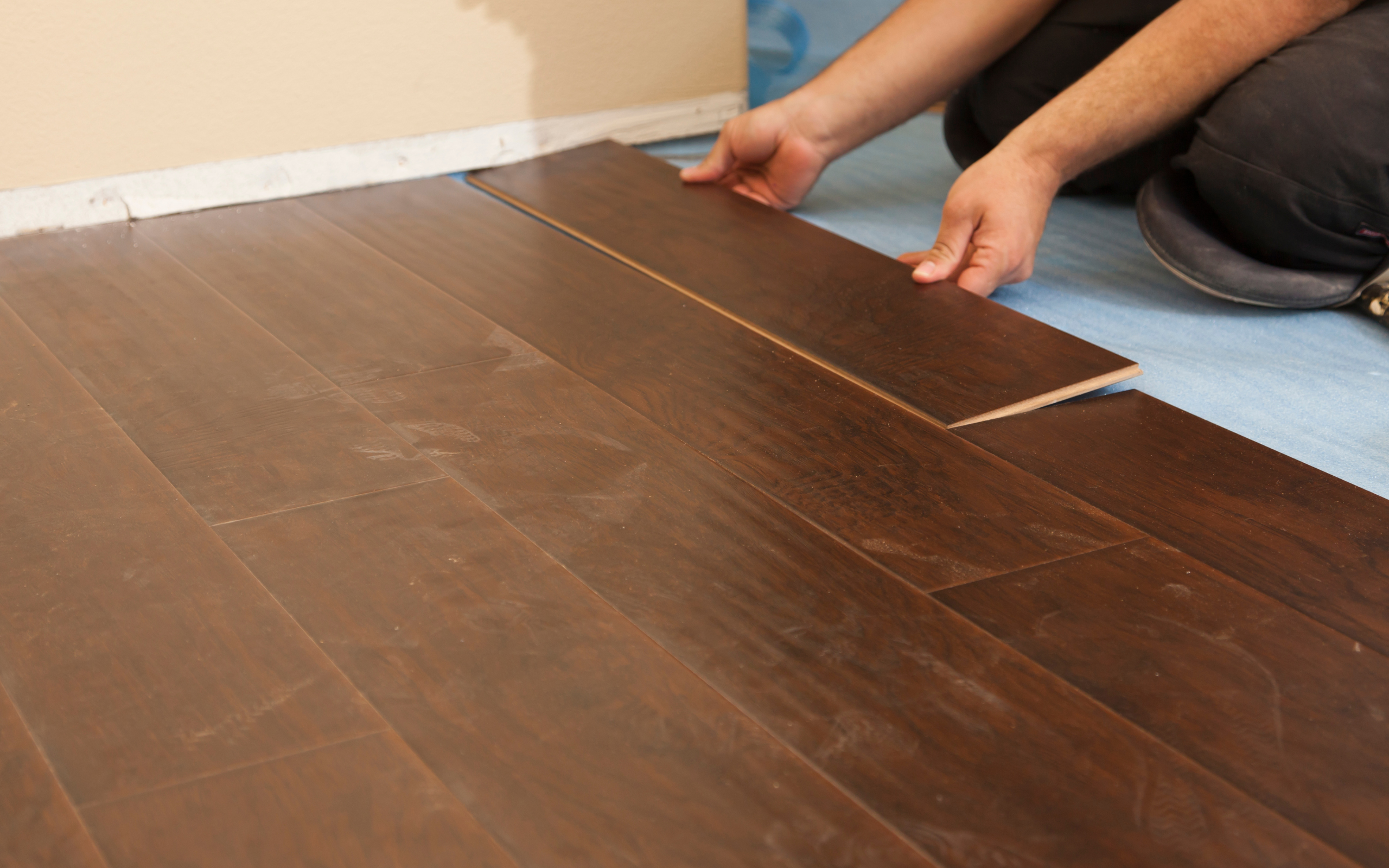 Durable laminate flooring